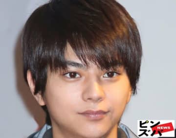 「ウエストがばがば細すぎる」timelesz佐藤勝利、ゆるゆるパンツ姿に「おじいちゃんに借りたみたいに」