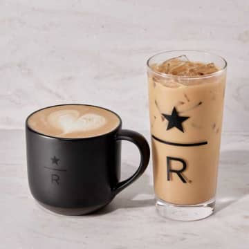 ラテとコルネッティで大人時間♪スターバックス新カフェベーカリー