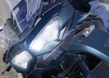 旅も街もこの一台！　カワサキ「VERSYS 650」に新カラー登場