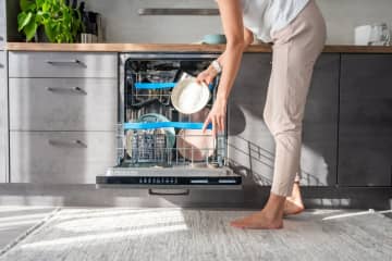 「食洗機は手洗いの4分の1の水しか使わない」と言われていますが、夫が「高い買い物だから必要ない」と反対します。数年後には元が取れるくらいの節約にはなりませんか？