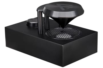FYNE AUDIO、マグネシウム振動板採用の無指向性スーパートゥイーター「STrax」