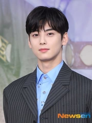 ASTRO チャウヌ、坊主頭の自分を見て驚き？入隊にメンバーから心配の声も