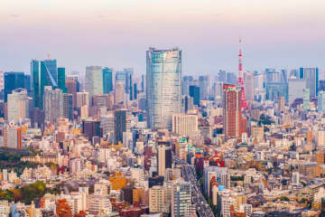 「東京都23区」に家族4人で住んでいる友人の世帯年収は「1000万円」だそうです。やはり都内に住んでいる人は、稼いでいるのでしょうか？
