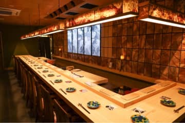 “完全おまかせスタイル”でいただく究極の江戸前鮨！「鮨よしかわ 海道」新宿にオープン