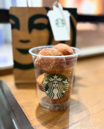 ドライブのお供に♡【スタバ】カップ入りで食べやすい！「新作フード」