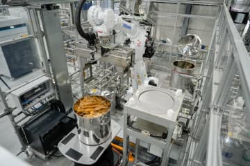 サントリー、大阪工場「スピリッツ・リキュール工房」にロボティクス導入。さらなる「美味品質追求の時間」を創出