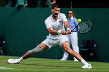 ジョコビッチ、地元イギリス勢の挑戦を退け18度目のウィンブルドン3回戦進出「まだ動きは錆びついている」[ウィンブルドン]