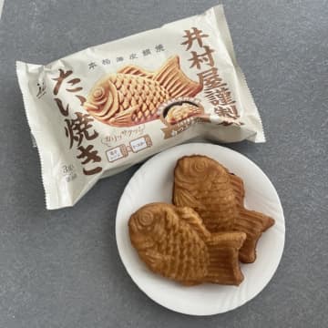 白つぶあんを詰め込んだ”井村屋謹製 たい焼き(白つぶあん)”が新発売♪