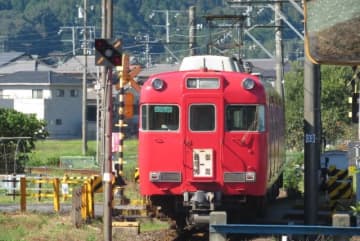 名鉄広見線が「みなし上下分離」で存続方針。協議不調なら鉄道廃止も。