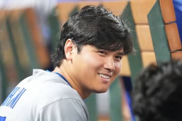 大谷翔平とデコピンが新CMに登場　「世界一幸運な犬」他の犬も羨望の眼差し？