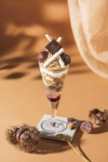 GODIVA café限定モンブランパフェ登場♡秋栗とショコラの贅沢コラボ