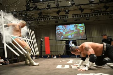 【ガンプロ】10周年記念試合の渡瀬瑞基、デスマッチ初挑戦で玉砕も“カリスマ”葛西純が認めた！「今日がデスマッチファイター渡瀬のデビュー記念日だ」