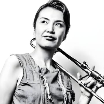 湯浅佳代子、京都の音を採取した3部作の完結編を発表 クリスチャン・デスのマックロマンスが参加
