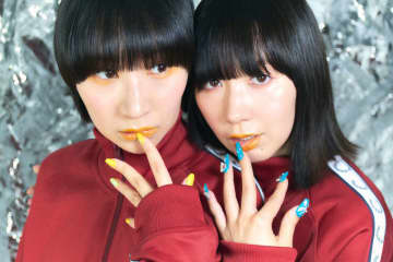 つぼみ大革命の元メンバー・YUUKA＆CHIHIROが新ユニット「KOMAGOME」結成。元CHAIのMANAKANAプロデュースで新曲リリース
