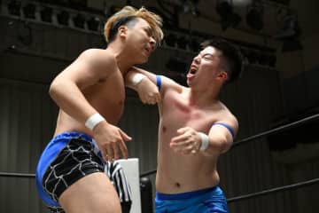 【ガンプロ】元島仙多郎、ガンプロ練習生第1号が後楽園でデビュー！逆エビ固めに散るも”ストロングスタイル宣言”
