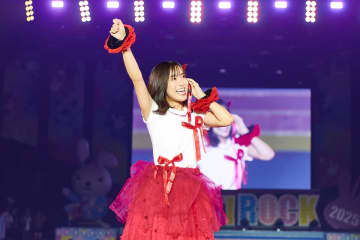 TBS田村真子アナがアイドル衣装で魅了　ときめき宣伝部との共演で「きみのハートにロックオン！」