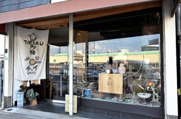 記憶に残る“香りの世界”！大阪・平野の焼き菓子店「多福」のスパイスクッキー缶は手土産にも最適♡