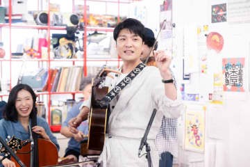 森山直太朗「tiny desk」初登場　代表曲の数々を「至近距離なオリジナルアレンジ」で再構築