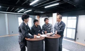 【兵庫県尼崎市】あなたの気づきが、会社を動かす仕組みになる。“下請けなし”で企業と向き合い、「働きやすさ」を本気でつくる社長とともに働く。［求人情報アリ］