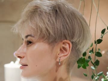 ホラン千秋、ベリーショートに大胆イメチェン！「カッコいい」「似合いすぎてる」称賛の声