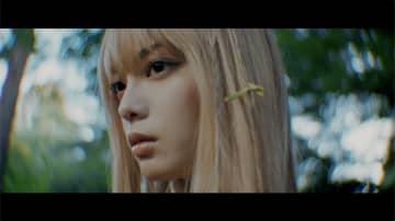 平手友梨奈、新曲MV公開！自身初のワンマンライブ映像も配信開始『I’m human』