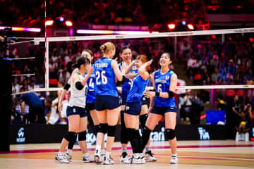 女子日本代表が強豪セルビア相手に勝利！ 3戦全勝で決勝トーナメントへ【世界バレー女子2025】