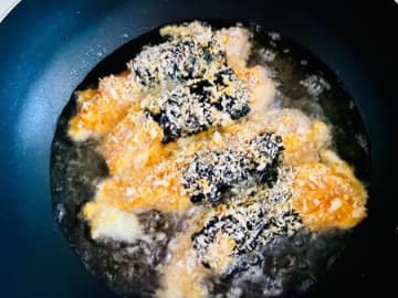 冷めても美味しい！「鶏ささみ海苔巻きフライ」