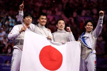 「すごい美人だなぁ」パリ五輪金メダリストが“ポーランド出身女性”と電撃入籍→ネットは祝福の嵐！「国際結婚ってまじで!?」「彼女のハートを射抜いたんですね！」