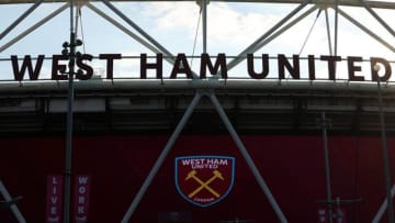 具体的な関心、ウェストハム、忘れられた元マンチェスター・シティMF獲得を検討