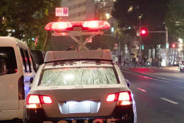 18歳無職の少年 2人乗りバイクで “信号無視” も『停車中のパトカーに追突』し逮捕 ネットでコメント殺到「構ってちゃんだから、信号無視や爆音を撒き散らして注目して欲しくて仕方ないんだろう」「バイクはお小遣いで買ったのかな？、自分でバイトして買った物ならもう少し気をつけて乗りそうだが」