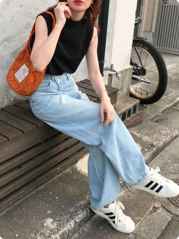 【adidas】おしゃれさん愛用の「垢抜けスニーカー」