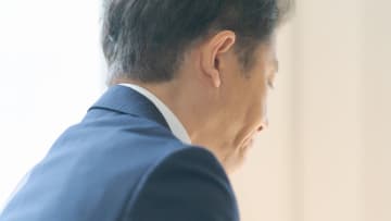あなたの席はありません…年収1,000万円・61歳元大手企業の管理職、定年後の待遇に不満爆発→退職するも「再就職の採用ゼロ」の大誤算。へし折られたプライド・減り続ける貯金残高の「悲しい現実」【CFPの助言】