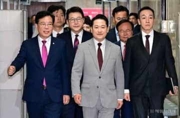張東赫国民の力新任代表「変化し、1つになった国民の力をお見せする」＝韓国