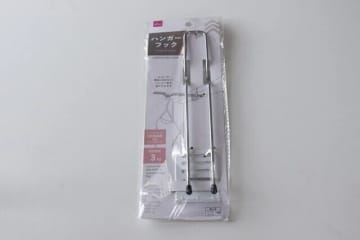 ダイソーで見つけた発明品♡あのスペースを有効活用！家中に取り付けたい便利グッズ