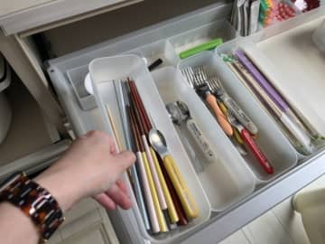 片づけてるのにすぐ散らかる人はこれをやりがち！片づけがうまくいかない理由とその解決法