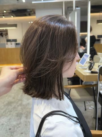 「ある・ない」で大違い！？【40・50代】に「顔まわりレイヤー」が推せる！！