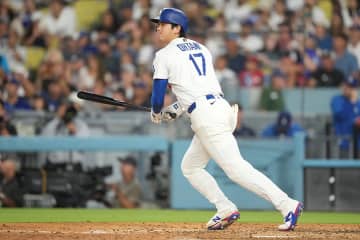 大谷翔平、“幻の46号”に本拠地ため息　逆方向に特大飛球も…阻まれた「12/30」