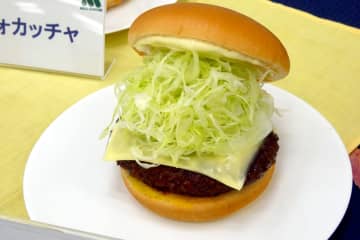 モスの月見＆裏月見、「メンチカツチーズバーガー」が登場
