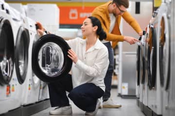 10年使った“洗濯機”が壊れたので買い替えを検討中。「縦型」と「ドラム式」では、水道代や電気代はどちらがお得ですか？