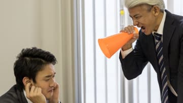 昭和育ち・中間管理職まで登りつめた“就職氷河期世代”…「なぜ、若手が次々辞めてしまうんだ！」と上司から板挟み。「成果が出せない部下をほめて伸ばせと？」