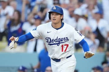 大谷翔平749日ぶり白星の16分後…MLB公式が投稿したまさかの1枚「勝利の妖精？」　6000超大反響