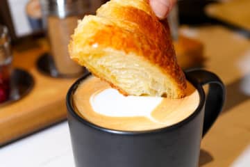 スタバの新カフェベーカリー「スターバックス リザーブ カフェ」東京・新宿マルイ本館に1号店