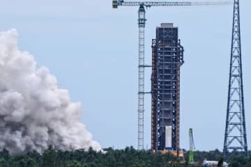 中国、有人月面探査に向け進展–新型ロケット「長征10号」第1段エンジンを地上燃焼試験