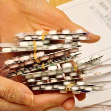 腸内細菌の最大の敵は「薬」…不必要な多剤併用を避けて腸を整える【長寿研究のいまを知る 実践編】