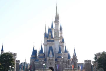 “下着ディズニー”はルール違反？　「出禁にして」と批判殺到　オリエンタルランドの見解は