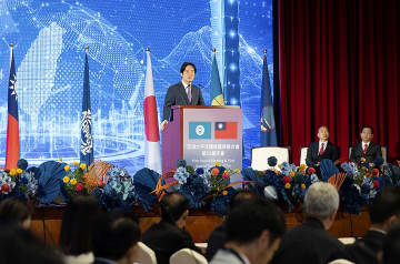 台湾、防衛費GDP比5％に　30年までに、頼総統