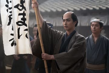 暴動を「ケンカ」に、重三郎の気づきとトーク力【べらぼう】