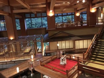 【福島の無限城？】鬼滅の刃そっくり宿と話題の「大川荘」は泊まる価値アリか？口コミで判明した感動の三味線と賛否両論のリアル