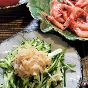 簡単！お寿司の付け合わせ！きゅうりにコレを合わせるだけ！