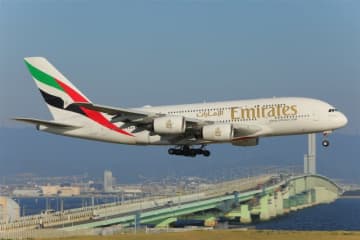 エミレーツ航空、機内でのモバイルバッテリー使用を全面禁止へ 10月1日から